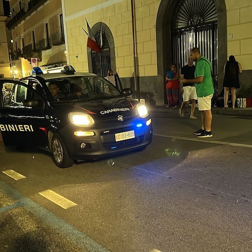 Minori, turista perde controllo dello scooter e investe una donna [FOTO]