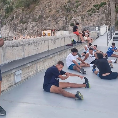 Mister Torrente torna sulla panchina dell'ASD Cetara: «Ho trovato una bella squadra, possiamo fare bene» /foto /video