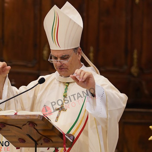 Monsignor Michele Fusco sospende il parroco di Rivisondoli dopo l'incidente e il test positivo alla cocaina