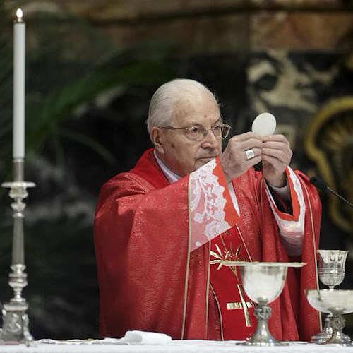 È morto il cardinale Angelo Sodano, segretario di Stato di due Papi. Covid ha aggravato patologie pregresse