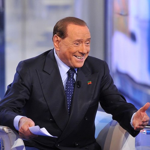 È morto Silvio Berlusconi, il quattro volte Presidente del Consiglio e fondatore di Mediaset aveva 86 anni 