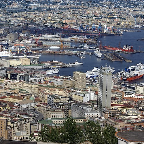 Porto di Napoli<br />&copy; Foto da Pixabay