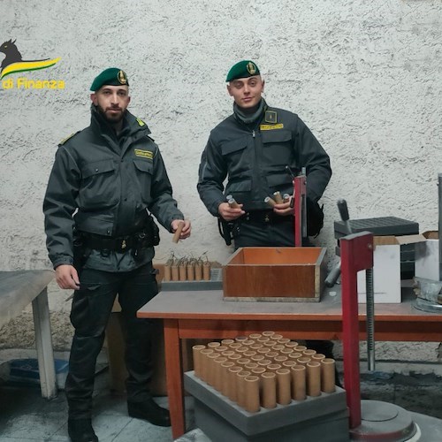 Napoli: scoperti a Secondigliano e a Qualiano due laboratori clandestini di prodotti pirotecnici altamente pericolosi