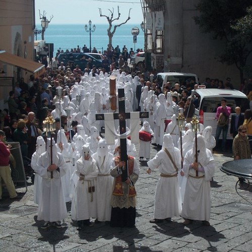 Napoli: venerdì 18 all'Archivio di Stato il canto dei Battenti di Minori