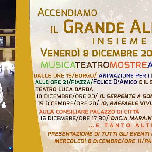 Natale a Cava de’ Tirreni: 8 dicembre l’accensione dell’Albero, per la Notte Bianca arriva Clementino