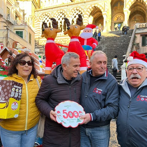 Natale in 500 a Positano. Il tour da Amalfi a Maiori /foto