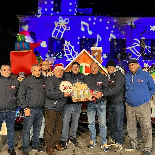 Natale in 500 a Positano. Il tour da Amalfi a Maiori /foto
