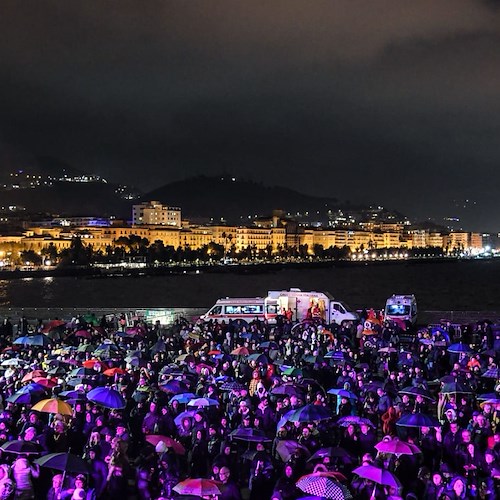 Nella notte di San Silvestro i Pooh incantano Salerno: Piazza della Libertà gremita nonostante la pioggia<br />&copy; Massimo Pica