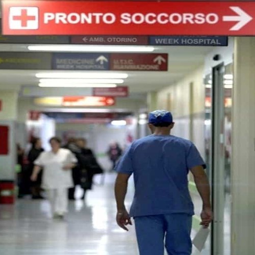 Nocera Inferiore, focolaio Covid: 11 positivi tra infermieri e pazienti Umberto I. Anche 93ennne di Ravello