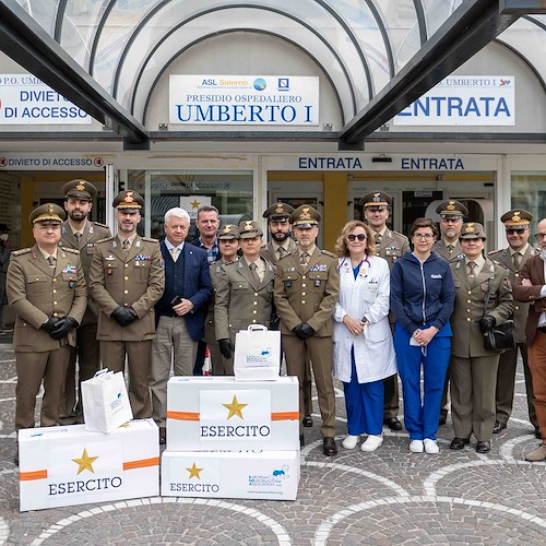 Nocera Inferiore, l’Esercito festeggia la Pasqua con i bambini ospiti dell’ospedale Umberto I