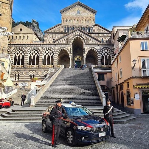 Non accetta fine relazione e minaccia di morte ex compagna di Amalfi, arrestato 23enne in provincia di Latina