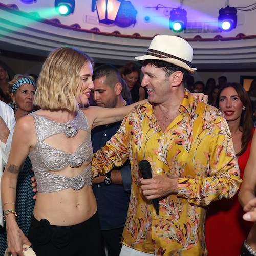 Notte di festa all’Anema e Core di Capri per Chiara Ferragni e Chiara Blasi 