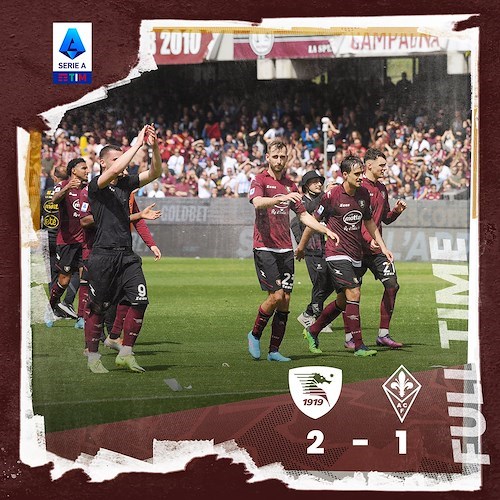 Nove punti nelle ultime tre partite per i granata. Battuta anche la Fiorentina 2-1 all’Arechi