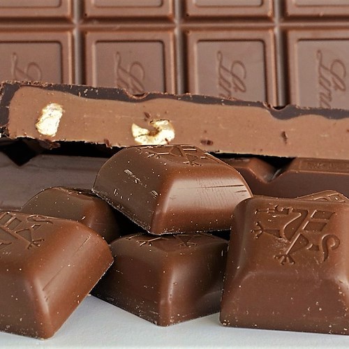 Oggi si celebra il World Chocolate Day, 7 luglio 1847 fu inventata la prima tavoletta del "comfort food" preferito al mondo