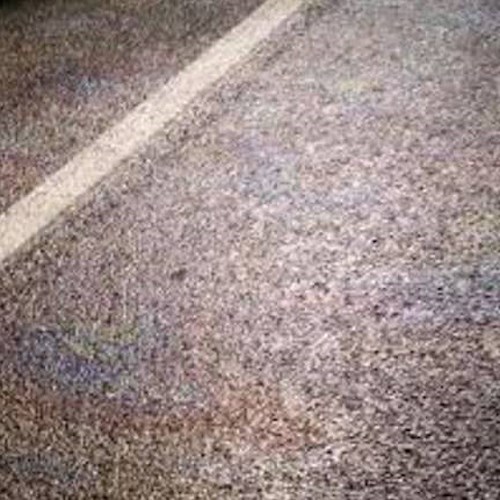 Olio sull’asfalto della Ravello-Chiunzi, procedere con prudenza [FOTO]