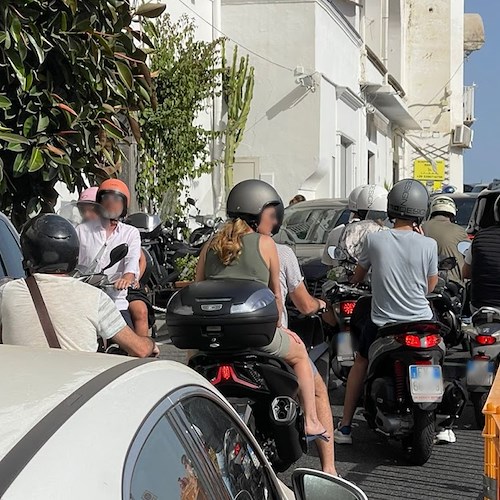 Ordinanza targhe alterne in Costa d’Amalfi, Abbac: «Si garantisca il transito ai turisti che hanno prenotato»