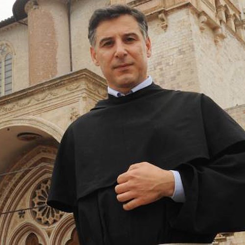 Padre Enzo Fortunato: «Assisi vuota vi abbraccia» 