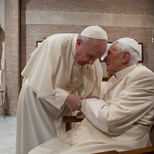 Papa Benedetto XVI lascia la vita terrena nell'ultimo giorno dell'anno