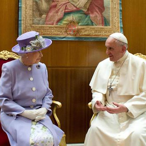 Papa Francesco: «Elisabetta II esempio di devozione al dovere»