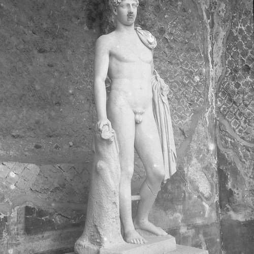 Parco archeologico di Baia: la statua di Hermes “ritrova” la sua testa dopo 45 anni