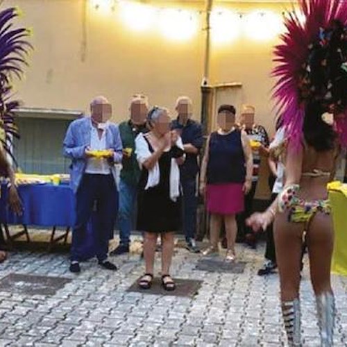 Party con le ballerine brasiliane, sospesa responsabile del centro salute mentale di Cava