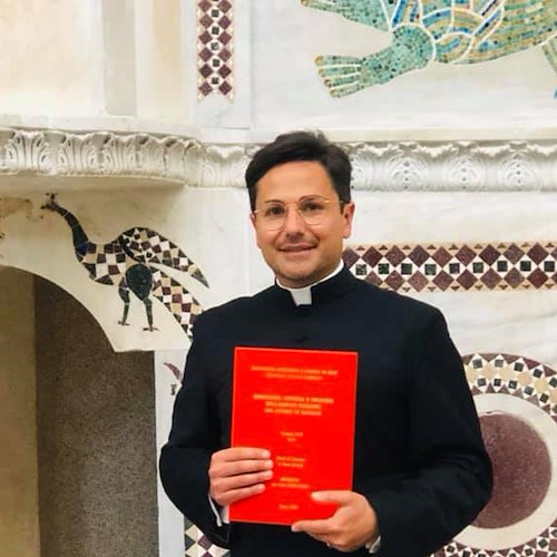 Per Don Giuseppe Milo laurea in Sacra Liturgia con tesi sull'ambone del Duomo di Ravello 
