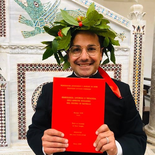 Per Don Giuseppe Milo laurea in Sacra Liturgia con tesi sull'ambone del Duomo di Ravello 