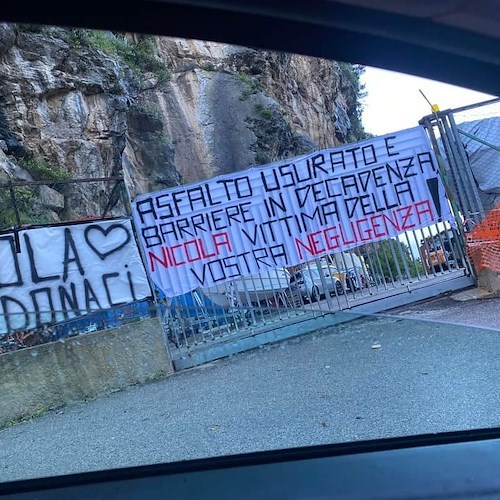 «Per il Giro d’Italia tutti sugli attenti, per la nostra sicurezza soldi assenti!», la protesta dei cittadini per l’arrivo della carovana rosa