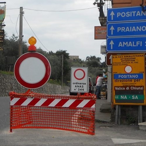Pericolo caduta massi: resta chiusa la Statale Amalfitana tra Tordigliano e Positano