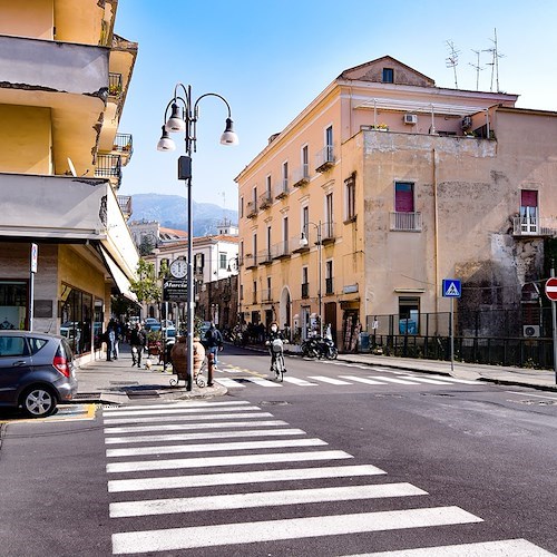 Piano di Sorrento, maxisanzione e sospensione attività per ristorante: dipendenti risultati irregolari ai controlli