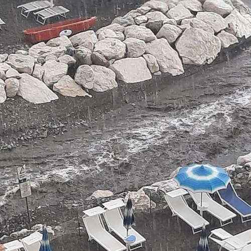 Piogge abbondanti, nuovo divieto di balneazione temporaneo ad Atrani