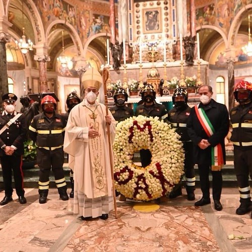 Pompei, 1200 rose alla Madonna nella giornata mondiale per la Pace 