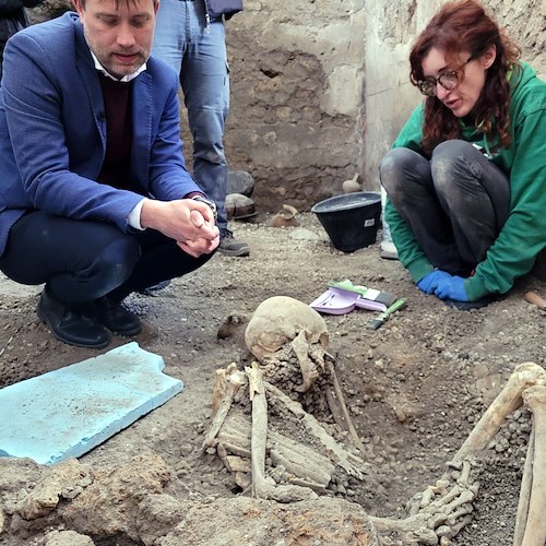 Pompei, nuove vittime emergono dallo scavo dei Casti Amanti