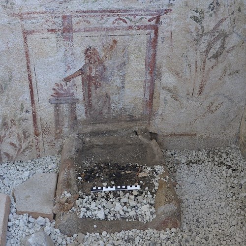 Gli scavi rivelano anche l’ultimo sacrificio sull’altare domestico
