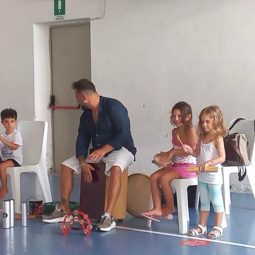 Positano, al "Summer Camp" laboratorio musicale per i bimbi con il maestro vietrese Christian Brucale 