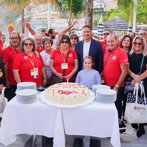 Positano, grande partecipazione al Meeting FIAT 500 dedicato a Tonino Ercolano /FOTO