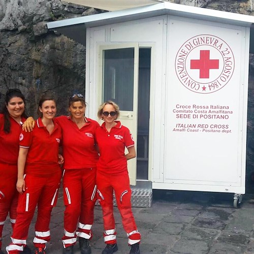 Positano: in spiaggia attiva postazione primo soccorso della Croce Rossa