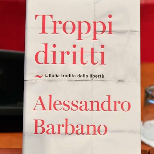 Positano Mare, Sole e Cultura: stasera i motivi della crisi italiana nel libro di Barbano “Troppi diritti” 