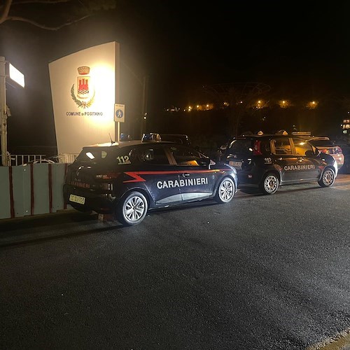 Positano, rissa in spiaggia: diverse persone fermate dai Carabinieri