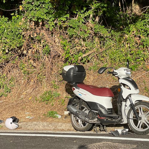 Positano, scontro tra due scooter /FOTO