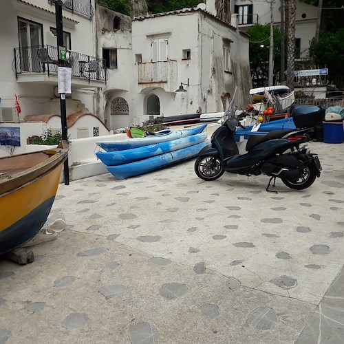 Praiano, chi non rimuove barche alla Praia entro il 20 giugno sarà «segnalato all’autorità giudiziaria»