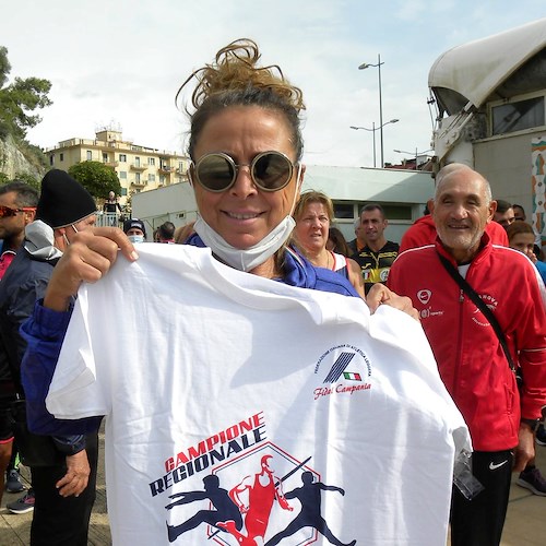Praiano, la Sindaca Anna Maria Caso è campionessa regionale nella maratona