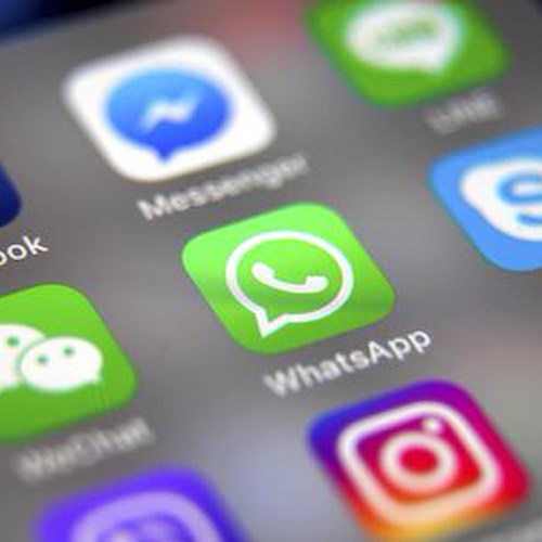 Problemi a WhatsApp, Instagram e Facebook: la rete è down