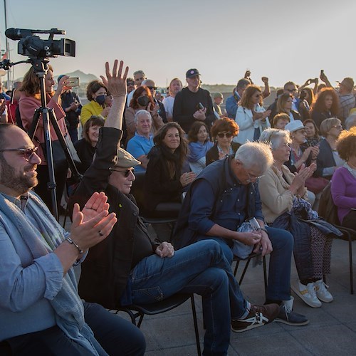 Procida 2022, Baricco premia Soldini: «Ripensare l’uomo a partire dal mare»