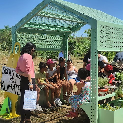 Procida 2022, il giardino del carcere rinasce coi bambini. Intervenuta anche la ministra Dadone