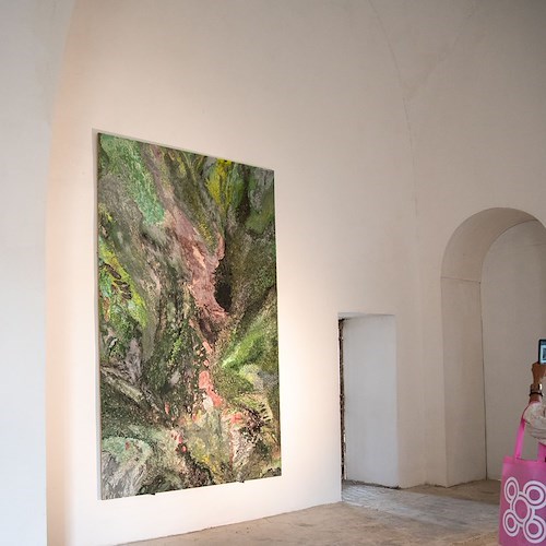 Procida 2022, inaugurata "SprigionArti": l'arte contemporanea invade il vecchio carcere 