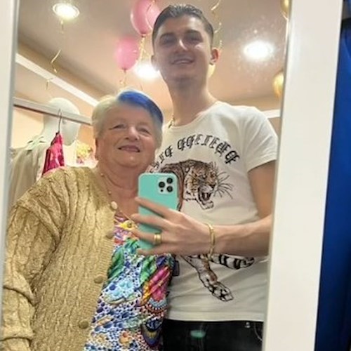 Promessi sposi con 57 anni di differenza: storico quotidiano "crede" a video ironico di Nonna Milina e scatena il putiferio