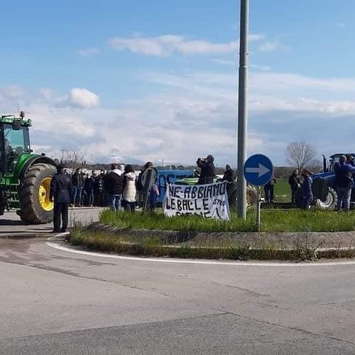 Provincia dà via libera a trasferimento rifiuti “italo-tunisini” a Persano, Sindaci Piana del Sele annunciano «vertenze in sede giudiziaria»