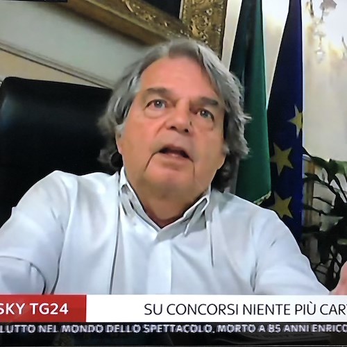 Pubblica Amministrazione: ministro Brunetta a Sky elogia informative istantanee del Comune di Minori [VIDEO]