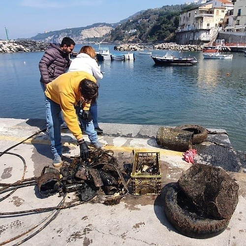 Punta Campanella, raccolti 7 quintali di rifiuti dai fondali di Marina della Lobra